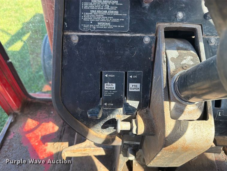 image for item FH6422 1974 Massey Ferguson 1105 tractor