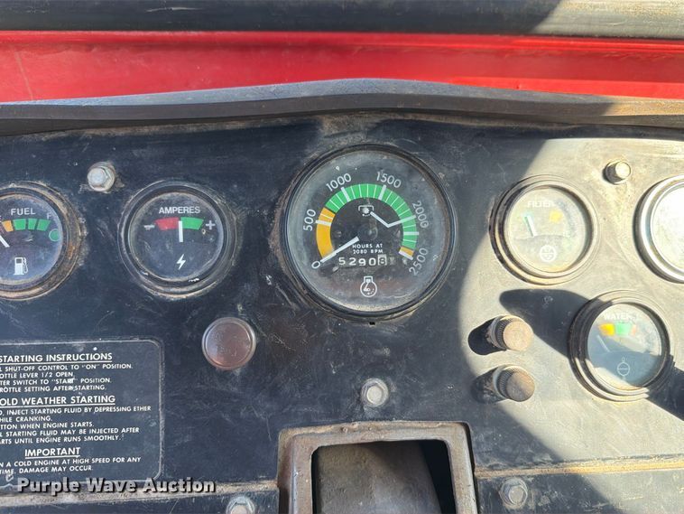 image for item FH6422 1974 Massey Ferguson 1105 tractor
