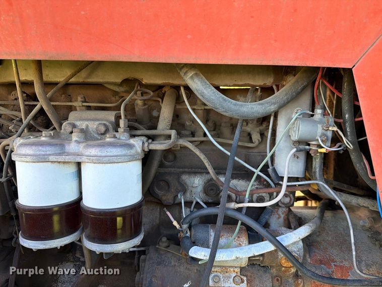 image for item FH6422 1974 Massey Ferguson 1105 tractor