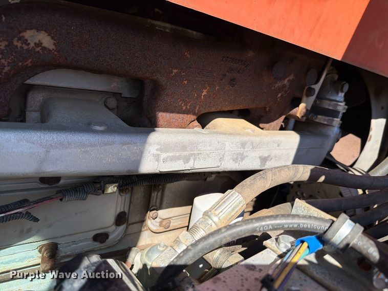 image for item FH6422 1974 Massey Ferguson 1105 tractor