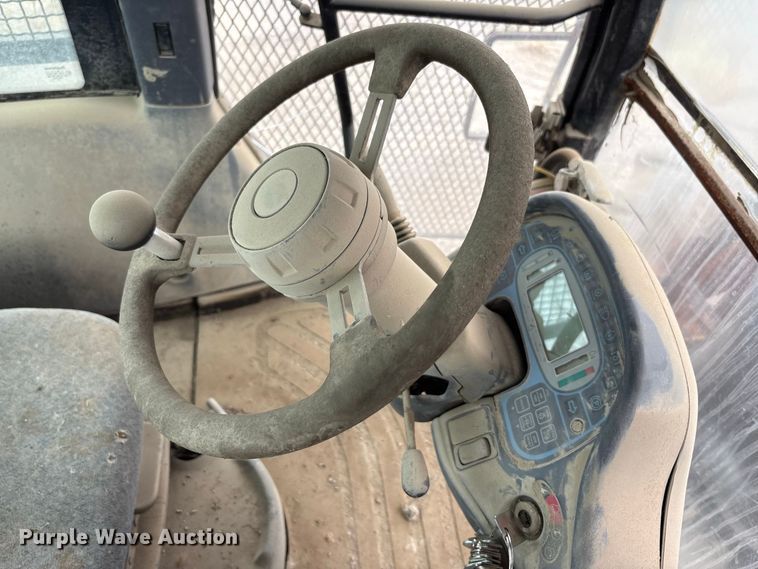 image for item FK2122 2012 New holland TV6070 bi-directional tractor