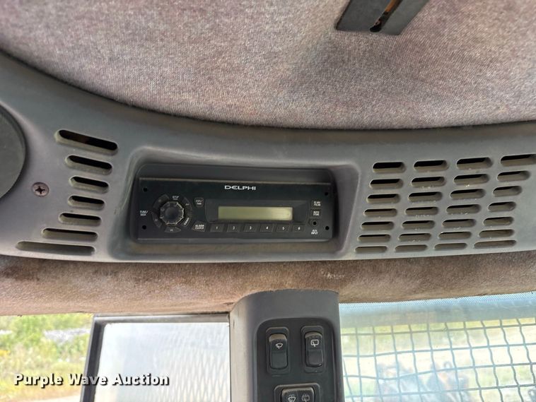 image for item FK2122 2012 New holland TV6070 bi-directional tractor