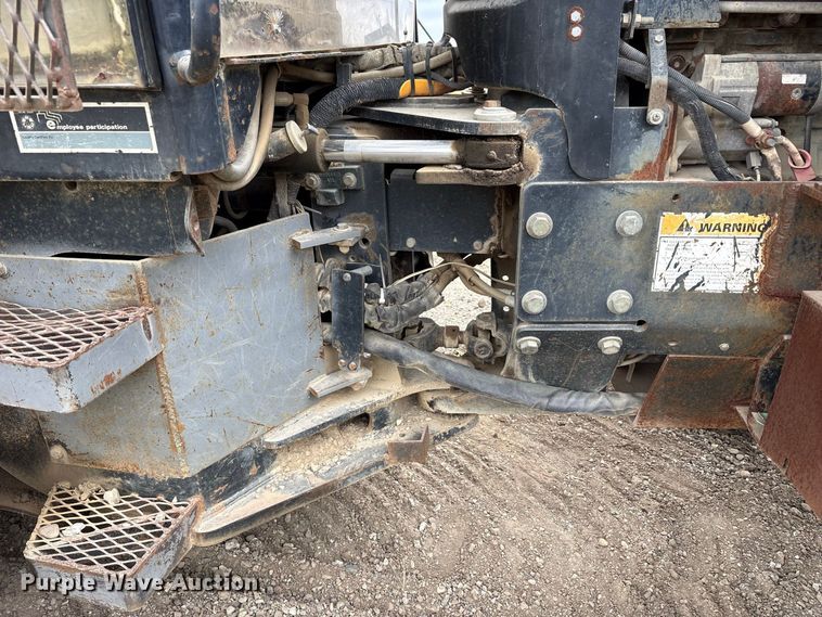 image for item FK2122 2012 New holland TV6070 bi-directional tractor