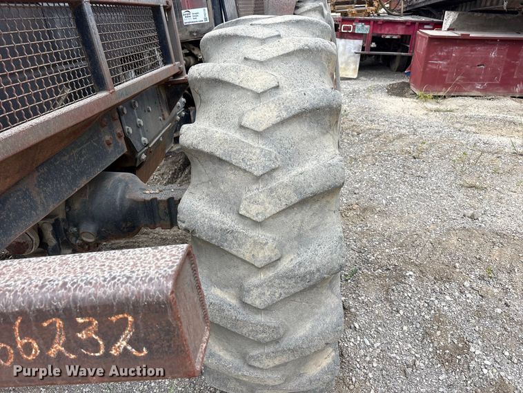 image for item FK2122 2012 New holland TV6070 bi-directional tractor