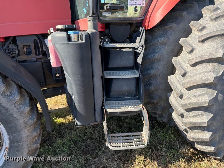 image for item FK3827 2011 Case IH 210 Magnum MFWD tractor