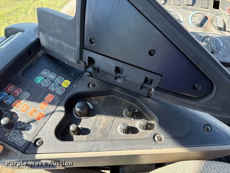 image for item FK3827 2011 Case IH 210 Magnum MFWD tractor