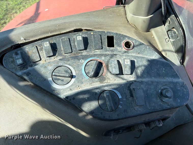image for item FK3827 2011 Case IH 210 Magnum MFWD tractor