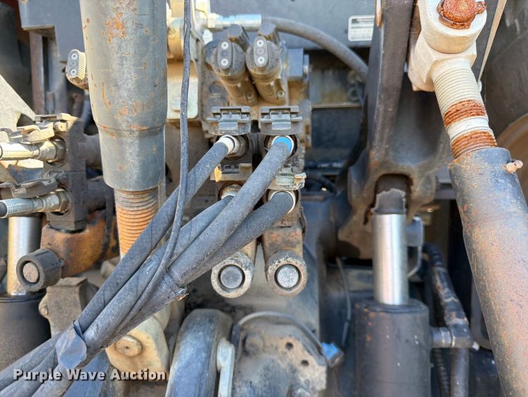 image for item FK3829 Case IH 215 Puma MFWD tractor
