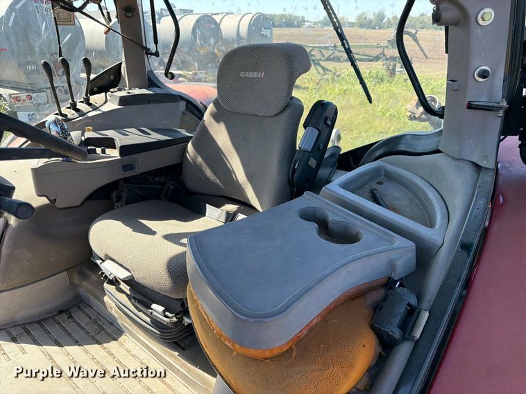 image for item FK3829 Case IH 215 Puma MFWD tractor