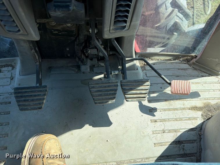 image for item FK3829 Case IH 215 Puma MFWD tractor