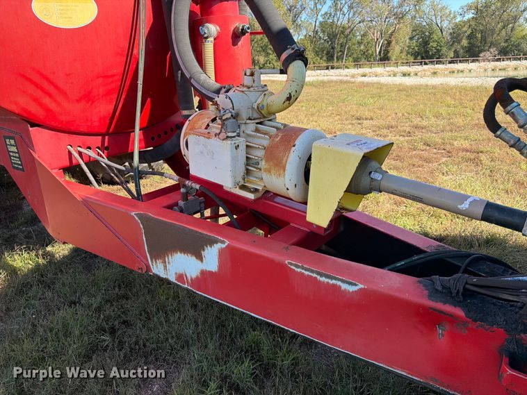 image for item FK3832 Nuhn VM6025 manure spreader