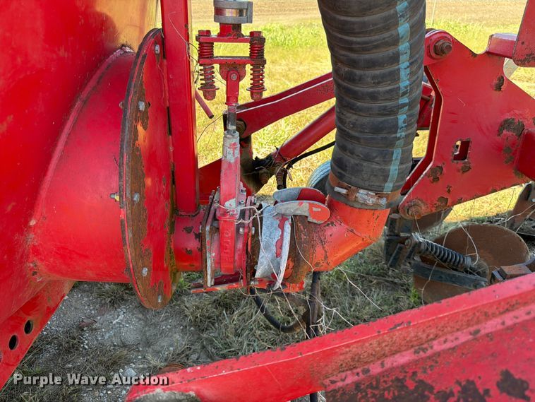 image for item FK3832 Nuhn VM6025 manure spreader