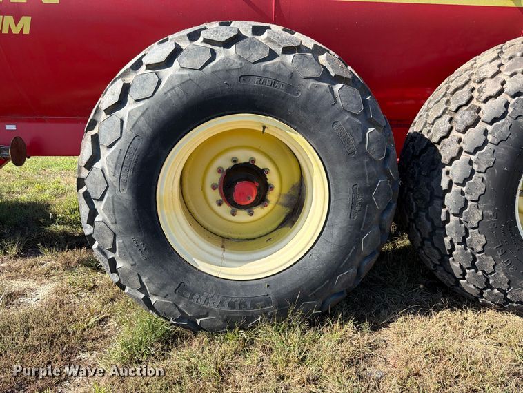 image for item FK3832 Nuhn VM6025 manure spreader