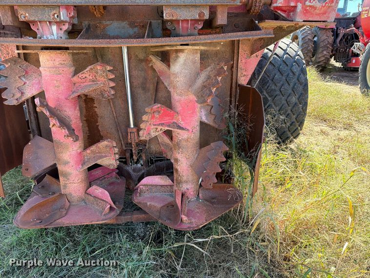 image for item FK3833 Meyer Industrial 8865 manure spreader