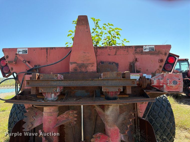 image for item FK3833 Meyer Industrial 8865 manure spreader