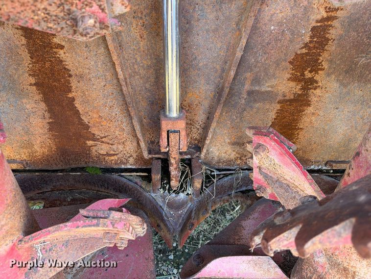 image for item FK3833 Meyer Industrial 8865 manure spreader