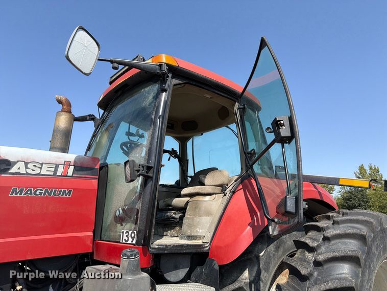 image for item FK4176 2007 Case IH 305 MFWD tractor