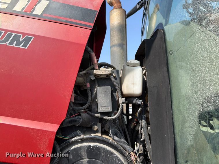 image for item FK4176 2007 Case IH 305 MFWD tractor