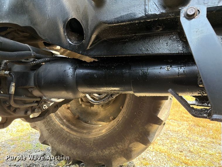 image for item FK4176 2007 Case IH 305 MFWD tractor