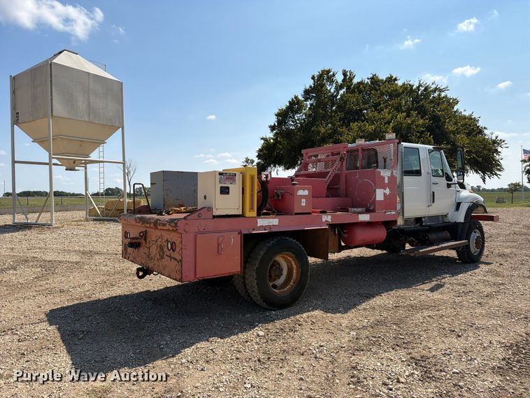 image for item FN2617 2010 International WorkStar 7400 Crew Cab flatbed truck