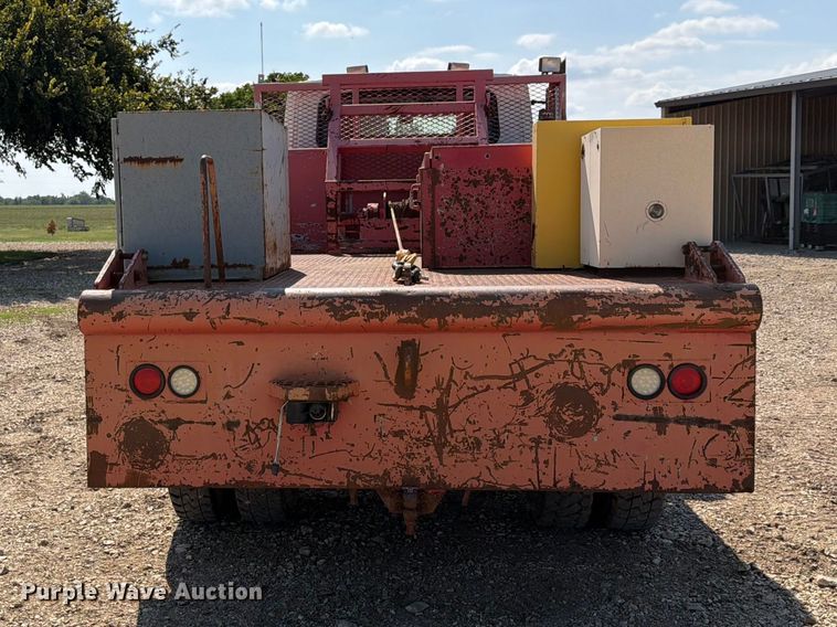 image for item FN2617 2010 International WorkStar 7400 Crew Cab flatbed truck