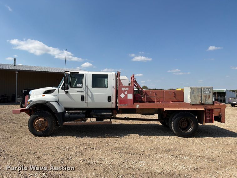 image for item FN2617 2010 International WorkStar 7400 Crew Cab flatbed truck