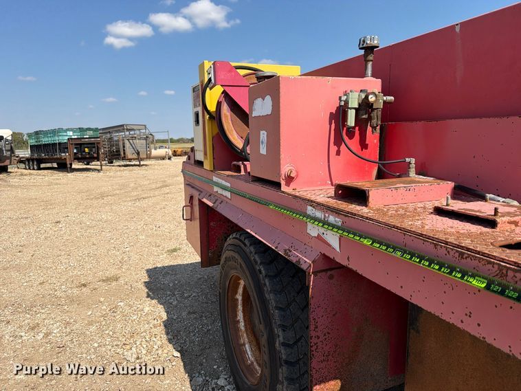 image for item FN2617 2010 International WorkStar 7400 Crew Cab flatbed truck