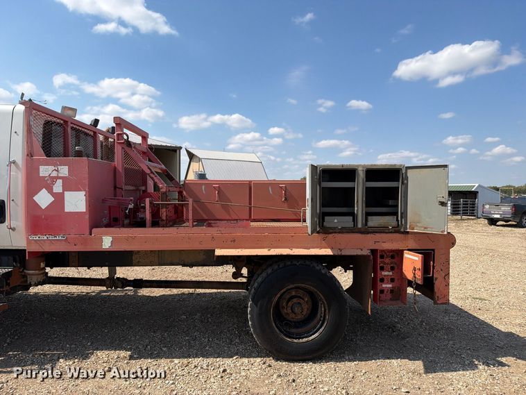 image for item FN2617 2010 International WorkStar 7400 Crew Cab flatbed truck