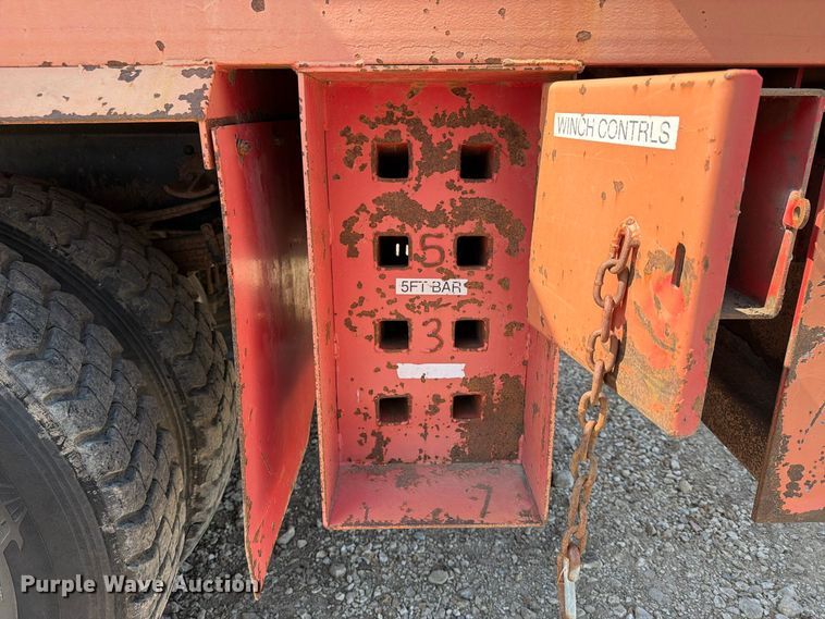 image for item FN2617 2010 International WorkStar 7400 Crew Cab flatbed truck