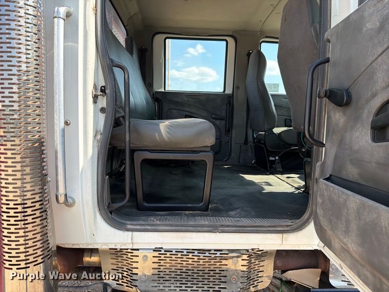 image for item FN2617 2010 International WorkStar 7400 Crew Cab flatbed truck