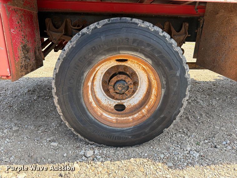 image for item FN2617 2010 International WorkStar 7400 Crew Cab flatbed truck