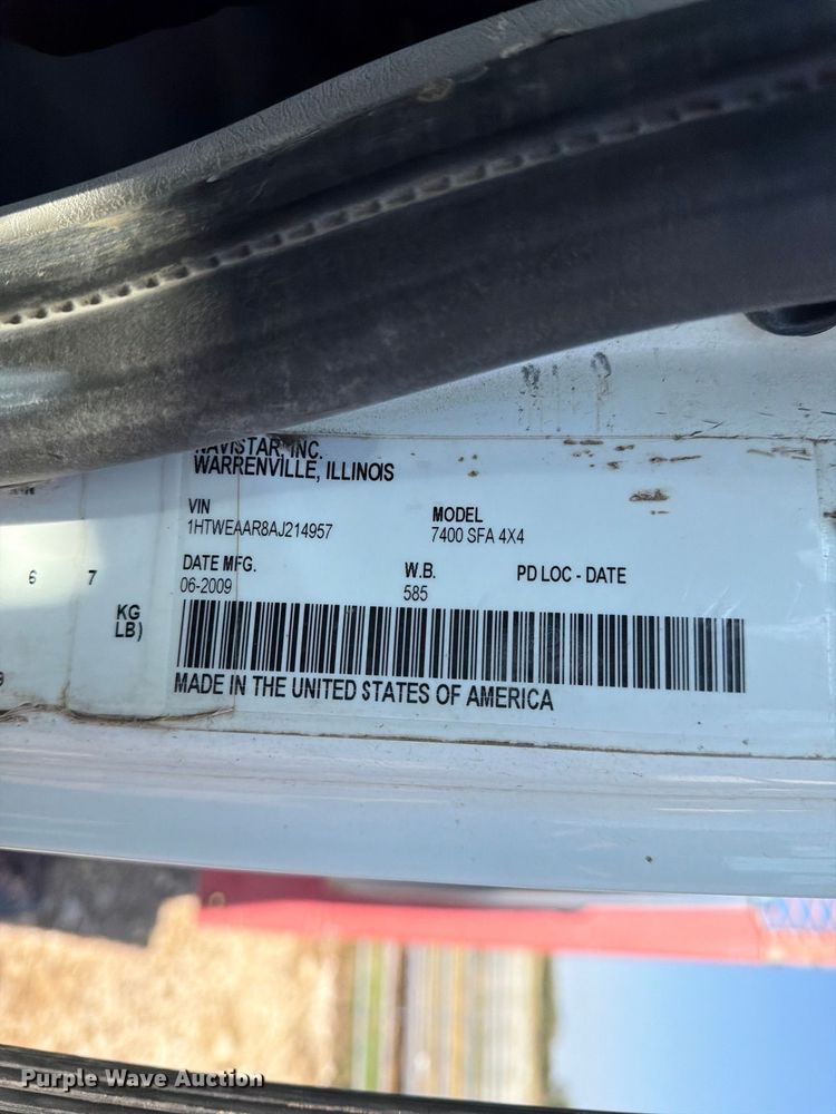 image for item FN2617 2010 International WorkStar 7400 Crew Cab flatbed truck