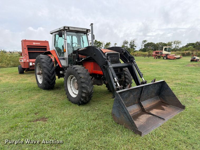 image for item FN2620 1992 Massey-Ferguson 3690 MFWD tractor