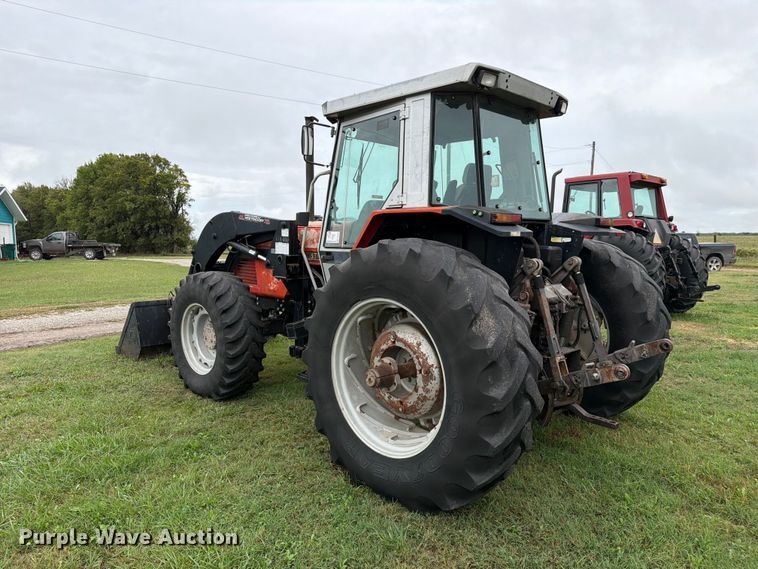 image for item FN2620 1992 Massey-Ferguson 3690 MFWD tractor