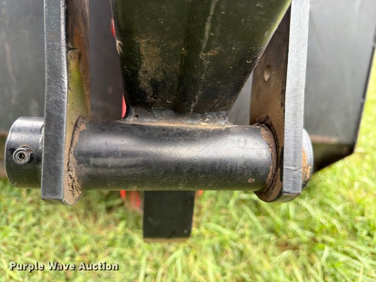 image for item FN2620 1992 Massey-Ferguson 3690 MFWD tractor