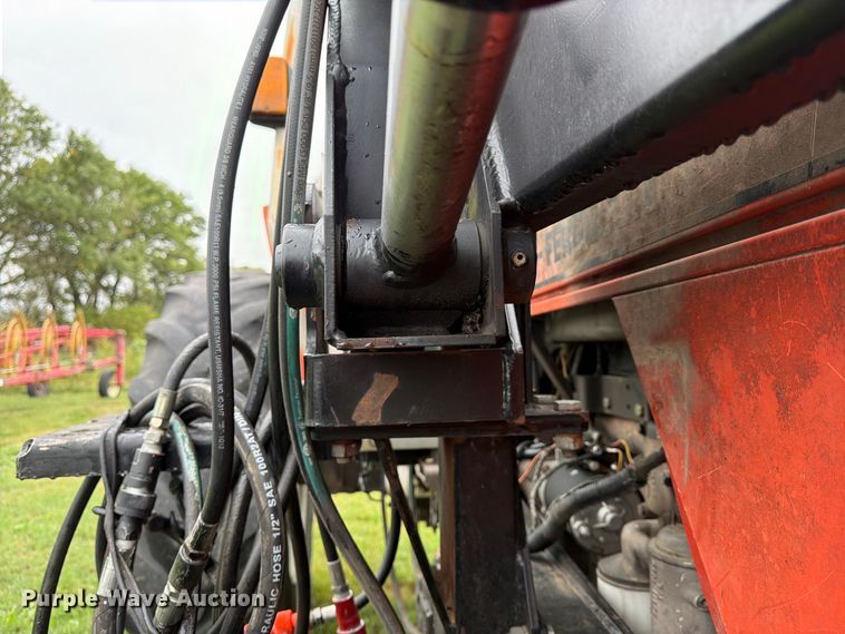 image for item FN2620 1992 Massey-Ferguson 3690 MFWD tractor