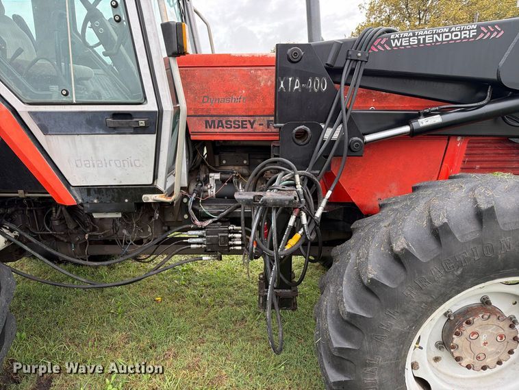 image for item FN2620 1992 Massey-Ferguson 3690 MFWD tractor
