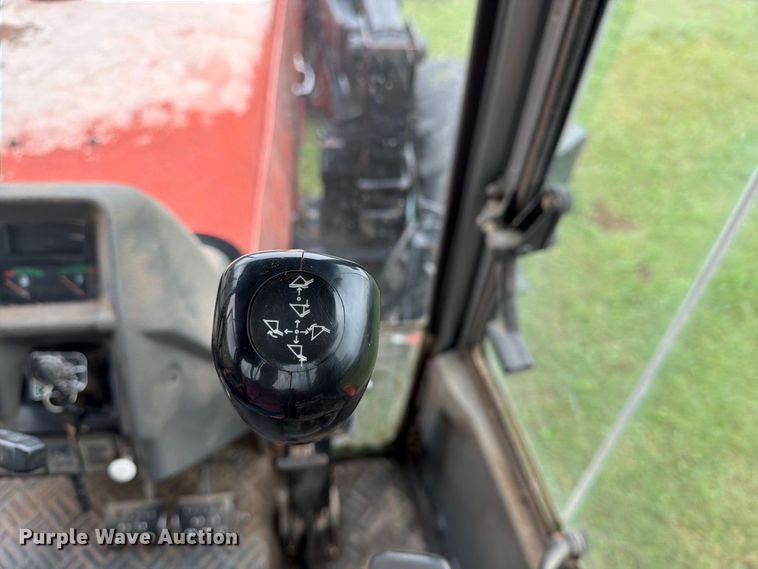 image for item FN2620 1992 Massey-Ferguson 3690 MFWD tractor