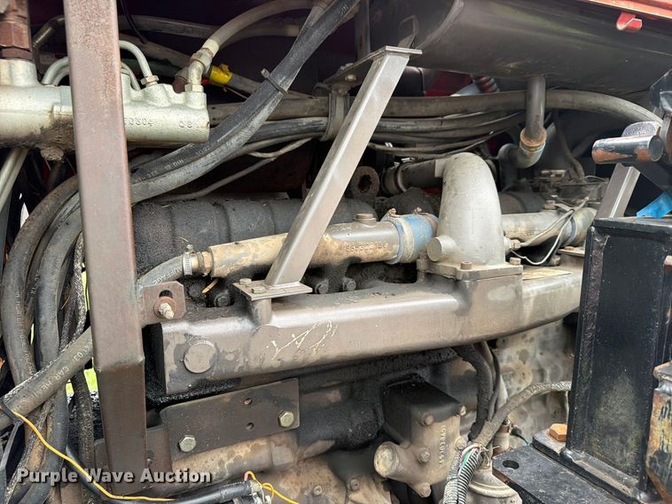 image for item FN2620 1992 Massey-Ferguson 3690 MFWD tractor