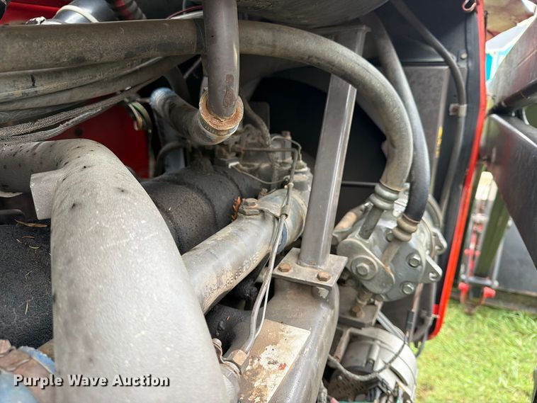 image for item FN2620 1992 Massey-Ferguson 3690 MFWD tractor