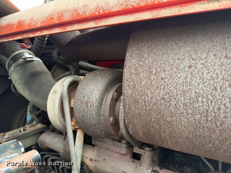 image for item FN2620 1992 Massey-Ferguson 3690 MFWD tractor