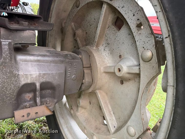 image for item FN2620 1992 Massey-Ferguson 3690 MFWD tractor
