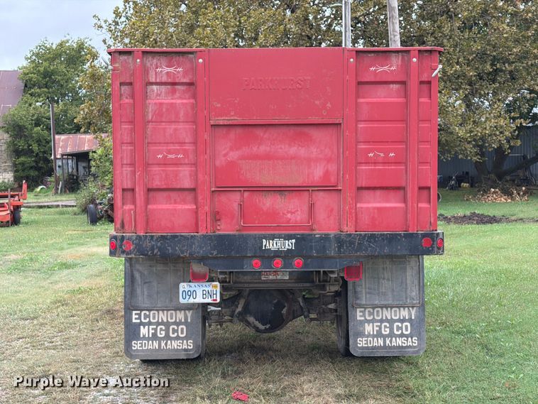 image for item FN2621 1989 GMC 7000 grain truck