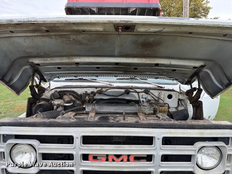 image for item FN2621 1989 GMC 7000 grain truck