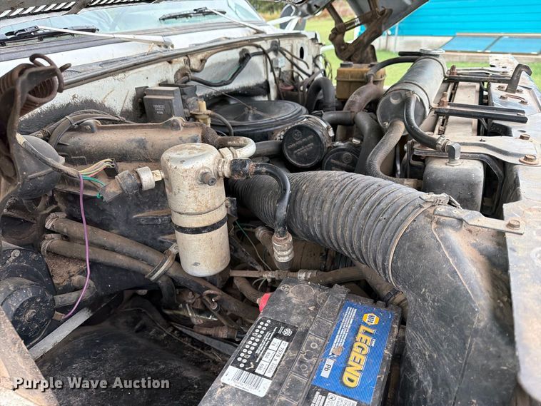 image for item FN2621 1989 GMC 7000 grain truck