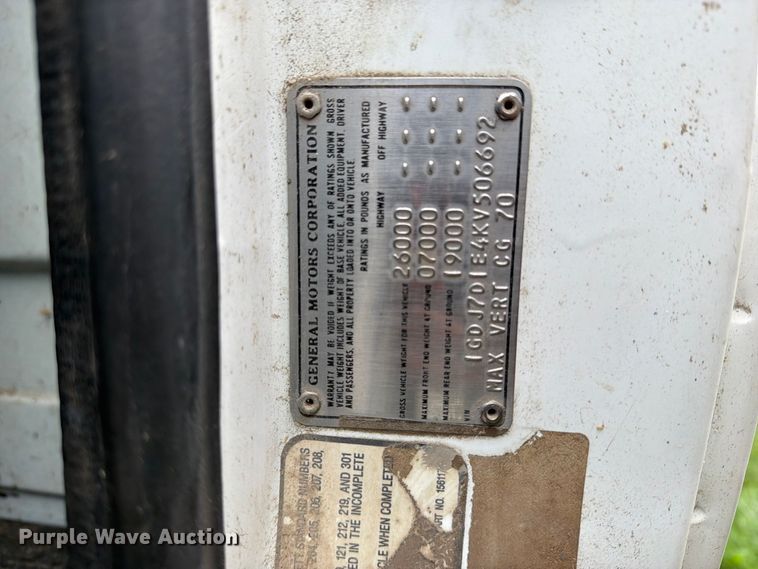 image for item FN2621 1989 GMC 7000 grain truck