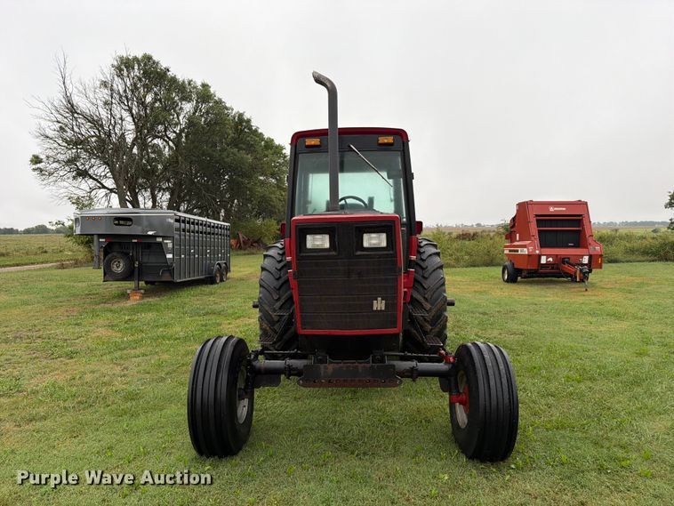 image for item FN2622 1985 Case IH 5288 tractor
