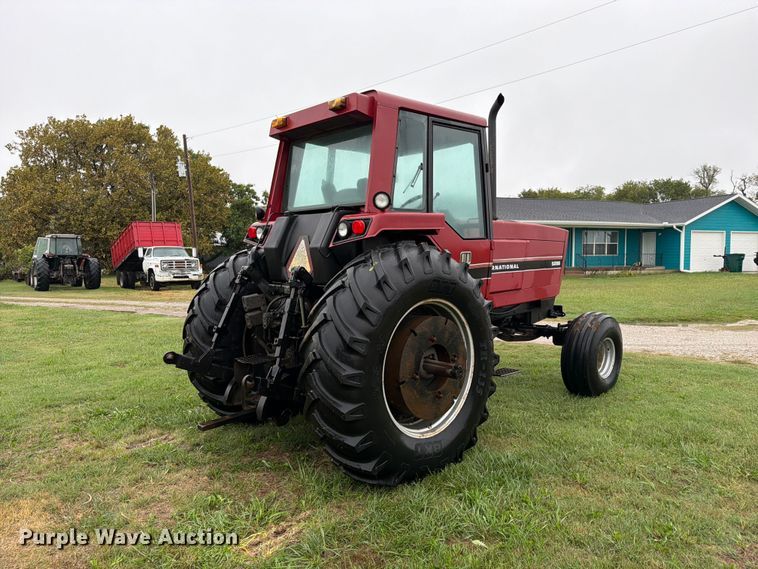 image for item FN2622 1985 Case IH 5288 tractor