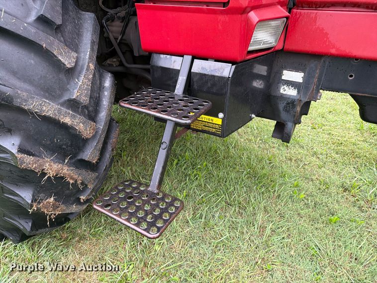 image for item FN2622 1985 Case IH 5288 tractor