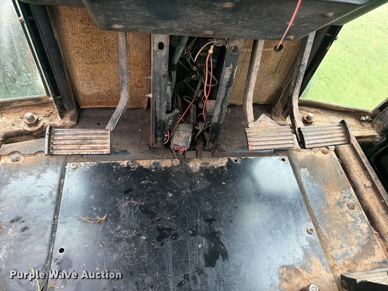 image for item FN2622 1985 Case IH 5288 tractor